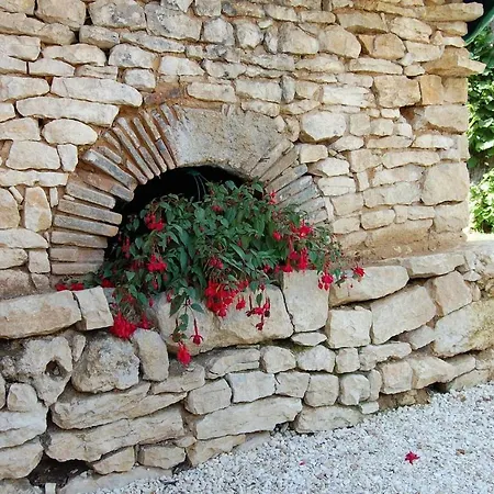 Petit Gite En Braconne La Rochette  Exterior foto